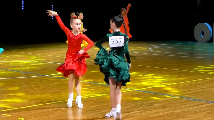 Дети-2 Соло, La (3 танца) (E класс) 1/2 финала | Огни столицы (30.04.2022, Минск)  бальные танцы